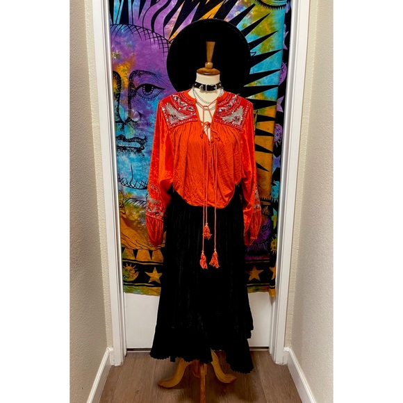 🌈 Lovely FP orange boho velvet top - Picture 12 of 14